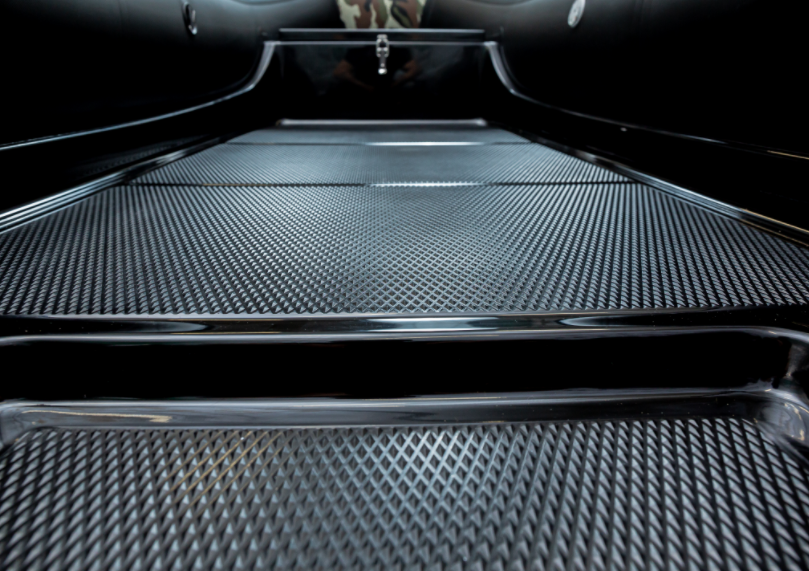 RiverBoats 380 (Встроенный рундук) (New)