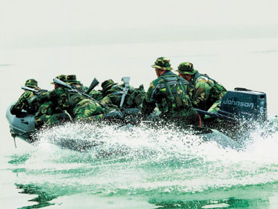 Zodiac Futura commando 530